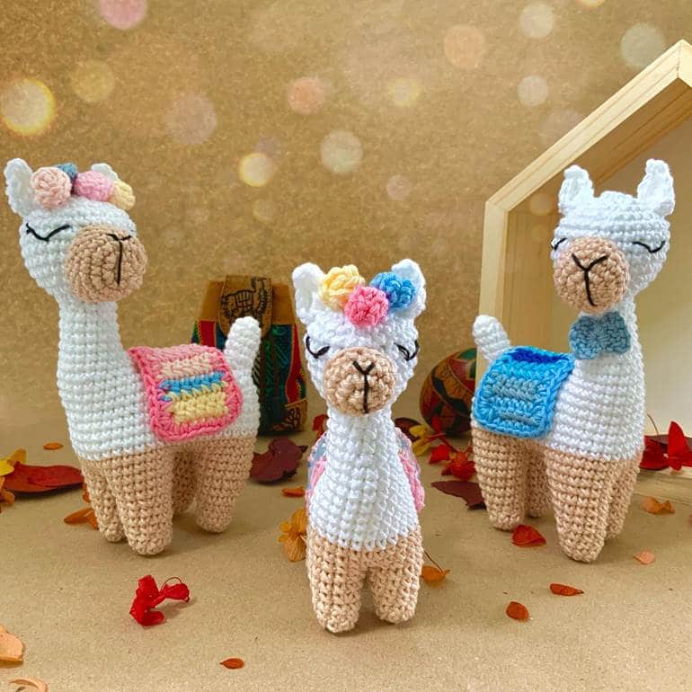 Família de lhamas amigurumi