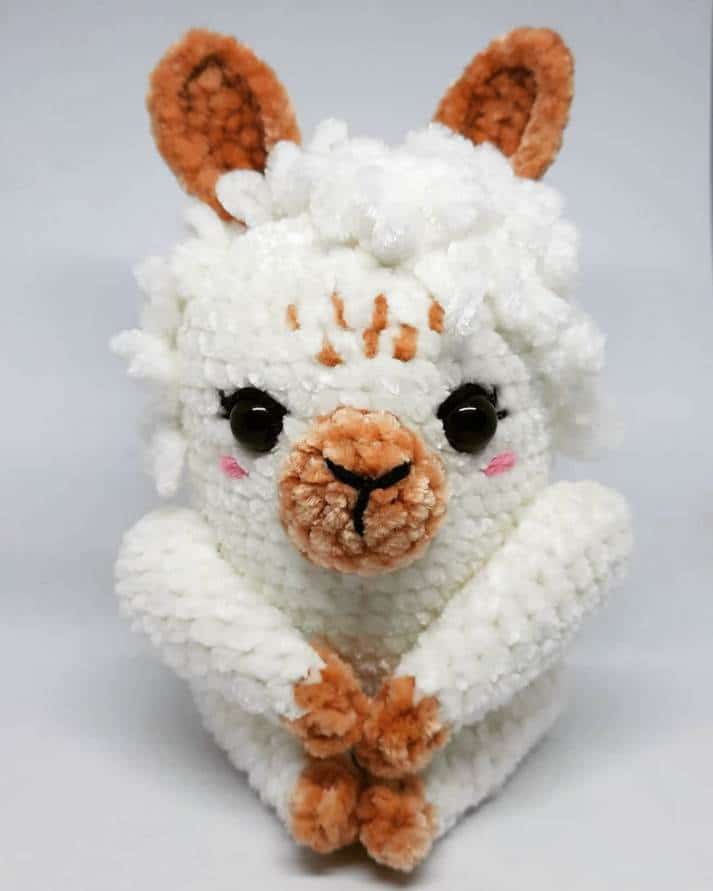 Lhama amigurumi diferente