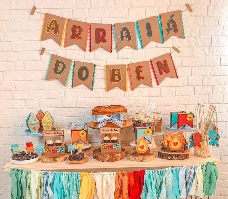 Decoração mêsversário festa junina