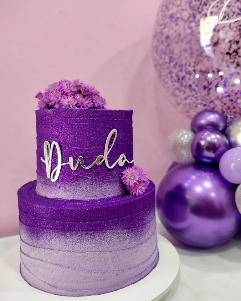 bolo 2 andares roxo com gliter 🥰🥰❤ #bolodeandar #boloroxo