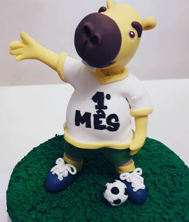 Mascote em biscuit da copa do mundo