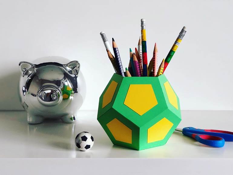 Porta-lápis geométrico de Copa do Mundo