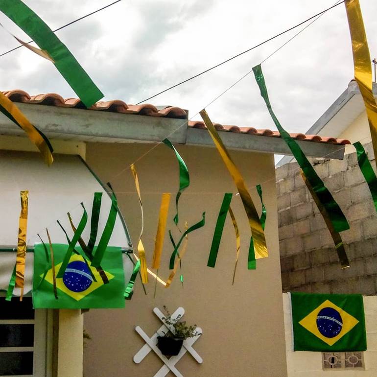 Bandeiras e fitas de Copa do Mundo baratas