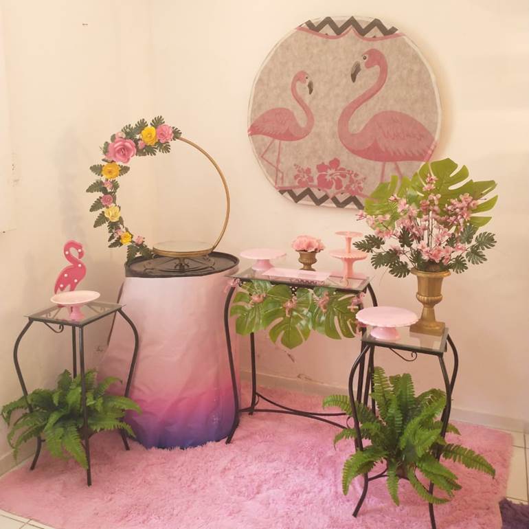 Decoração quinze anos de flamingo