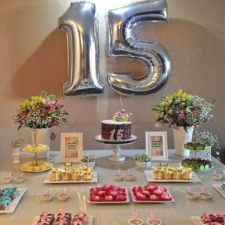 Festa de quinze anos simples e barata: 40 Ideias econômicas ...