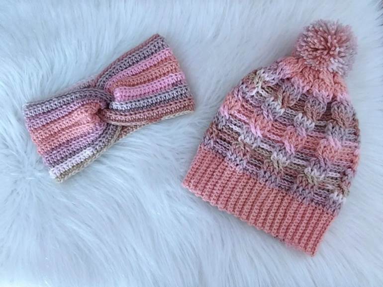 Gorro rosado com faixa