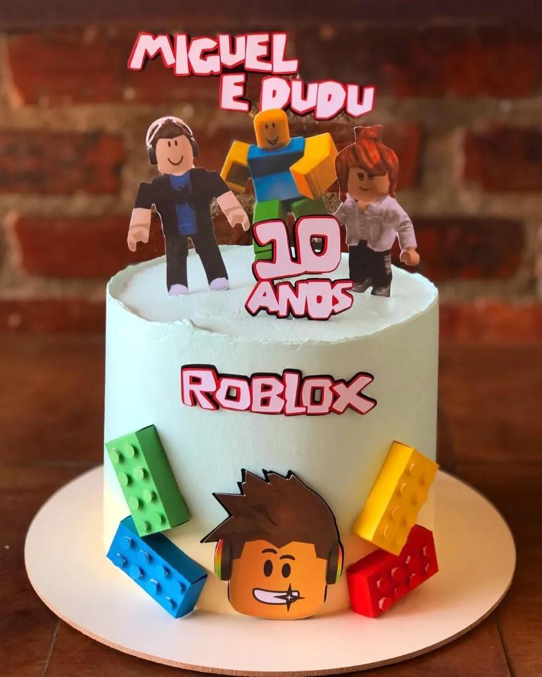 Quer Bolo? Doces Artesanais - Bolo tema Roblox para o Sérgio