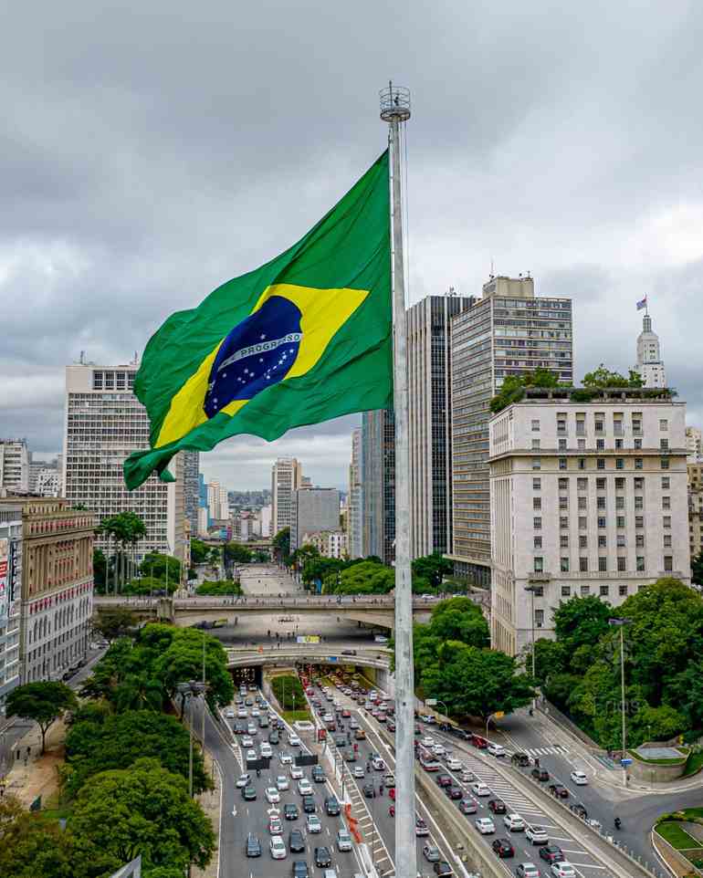 Bandeira do Brasil cores