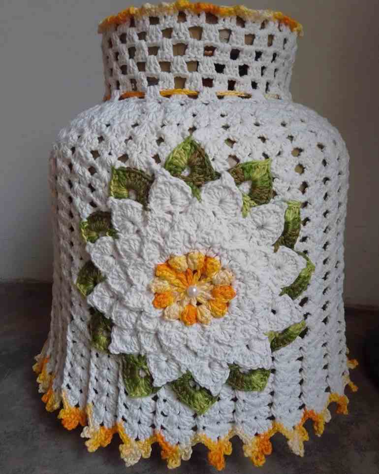 Capa de botijão flor branca