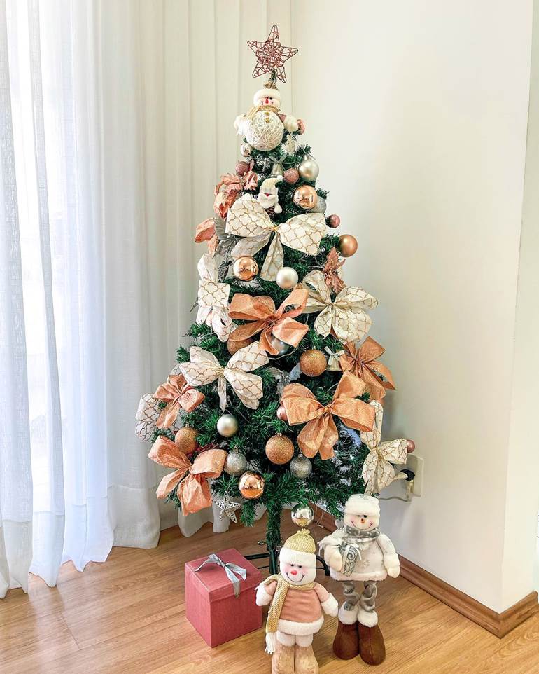 Árvore de natal rosê