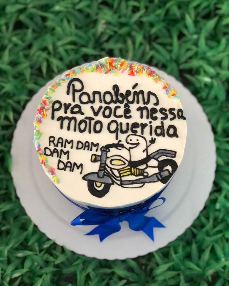 Bolo bento cake com frase temática