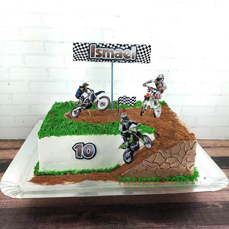 Topo Motoqueiro no bolo perfeito de @frcakesgourmet  Bolo motocross, Bolo  de aniversario decorado, Modelos de bolos de aniversário