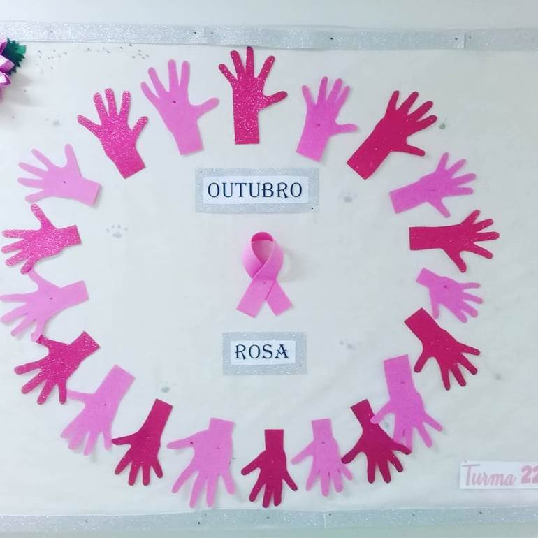 Painel outubro rosa em EVA