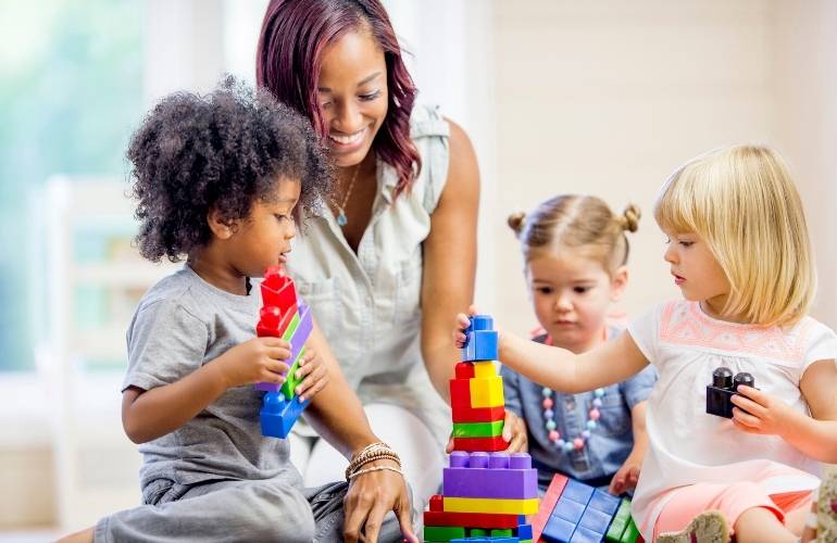 Dinâmica de construir torre