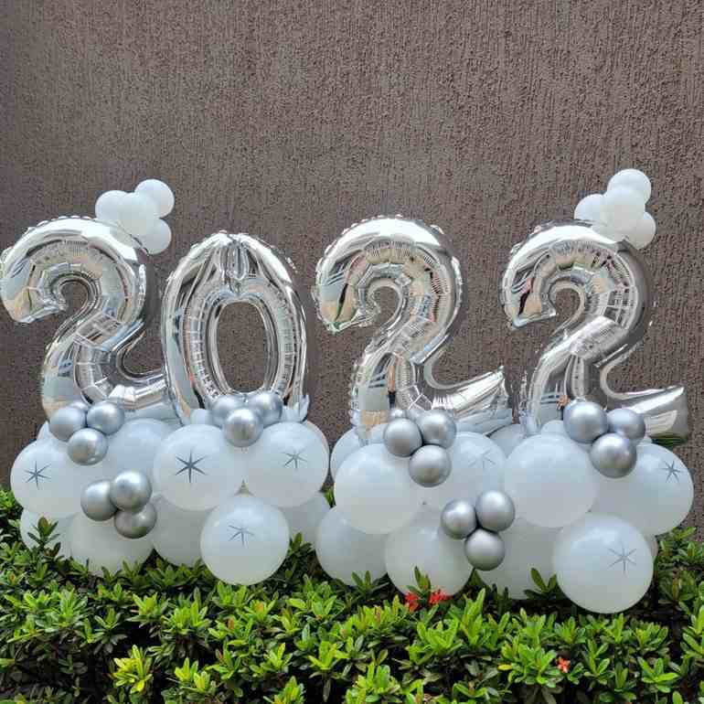 New Year's decoration metallic balloons