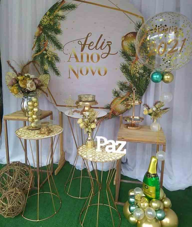 New Year decoration with flowers and gold