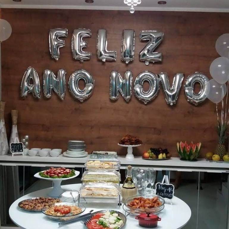 Decoração reveillon simples com frutas