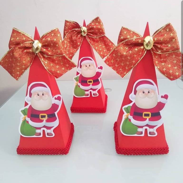 Pirâmide de papai Noel lembrancinha