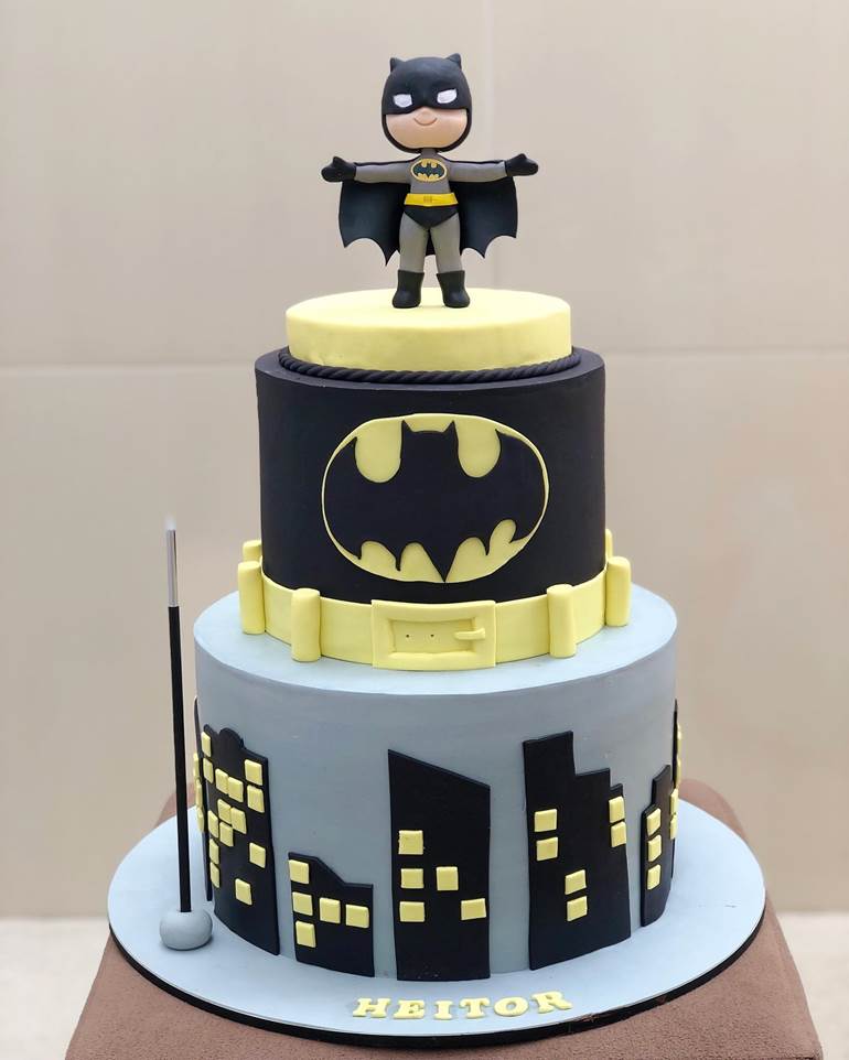 Bolo do Batman: 60 modelos fantásticos do homem morcego - Artesanato Passo  a Passo!