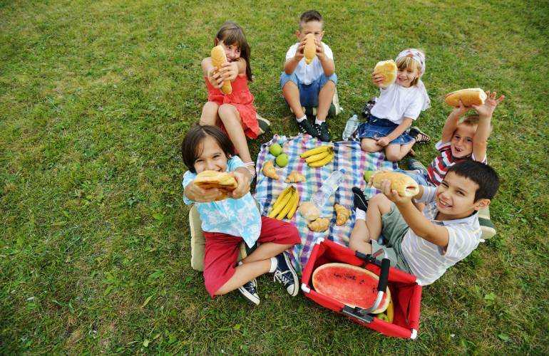 Piquenique saudável com crianças