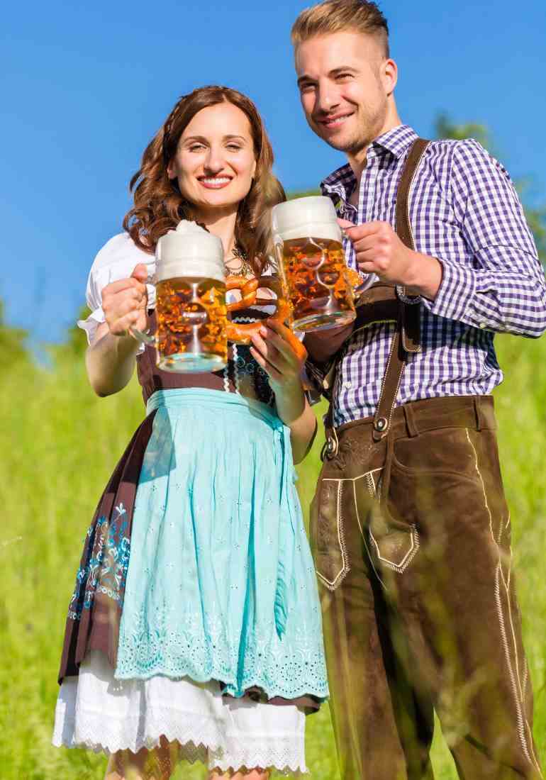 Fantasia de casal de alemães