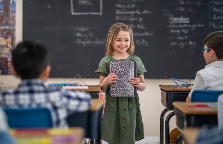 atividade de volta às aulas para educação infantil