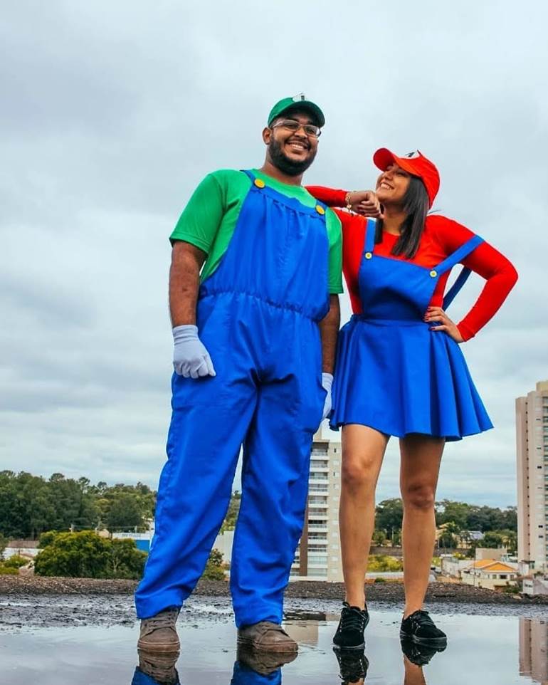 Fantasia de casal de mario e luigi