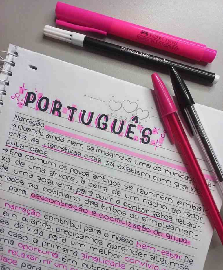 Folha de português em caderno