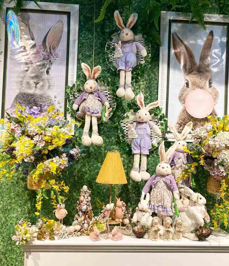 decoração de Páscoa para loja com coelhos