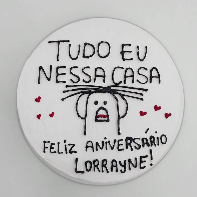 Bolo branco com flork descabelado