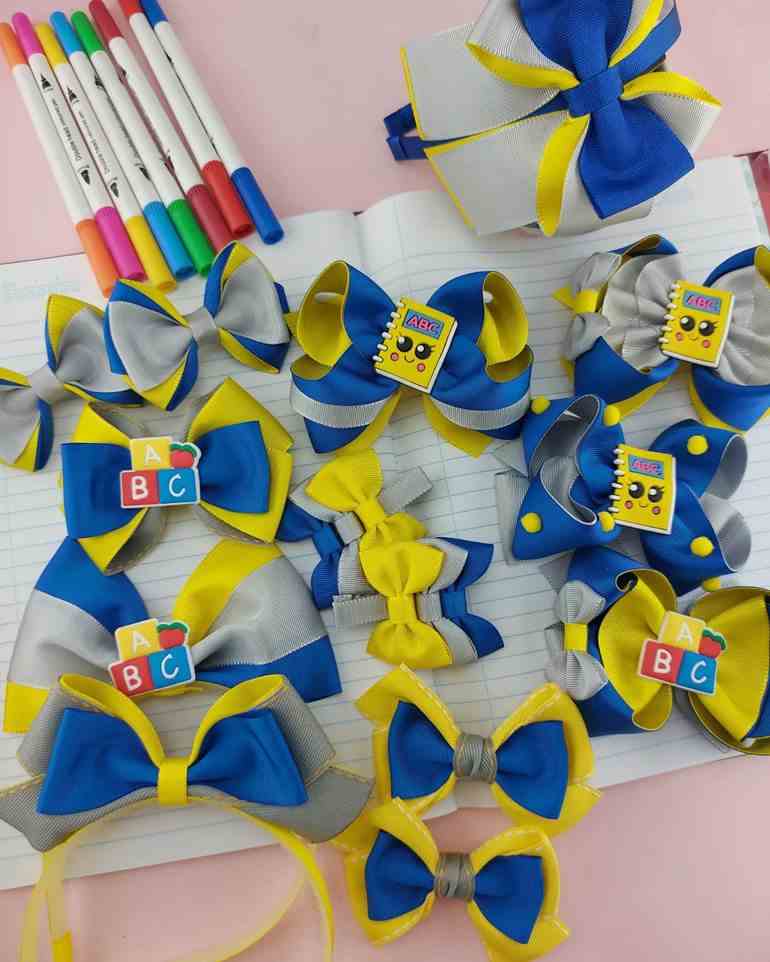 laço escolar amarelo e azul