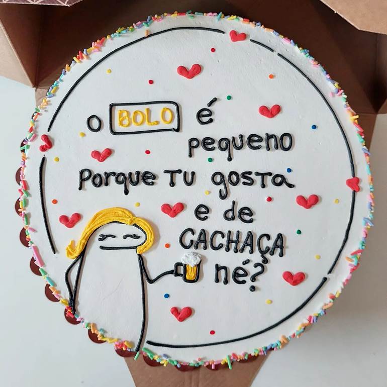 Bolo com flork loira e cachaça