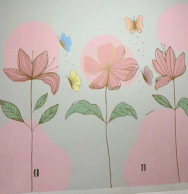 Flor rosa em parede de quarto