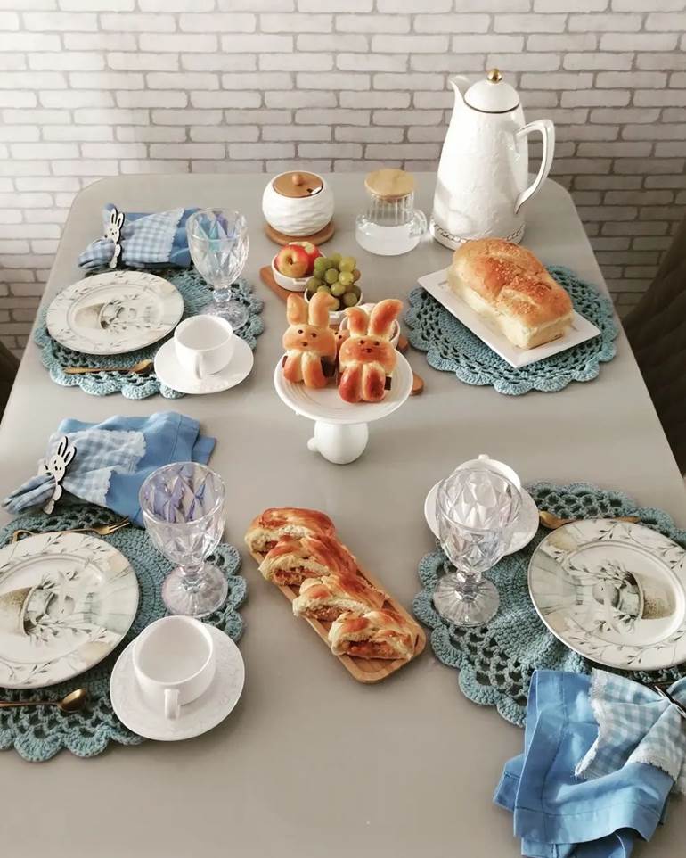 mesa de café da manhã simples e bonita