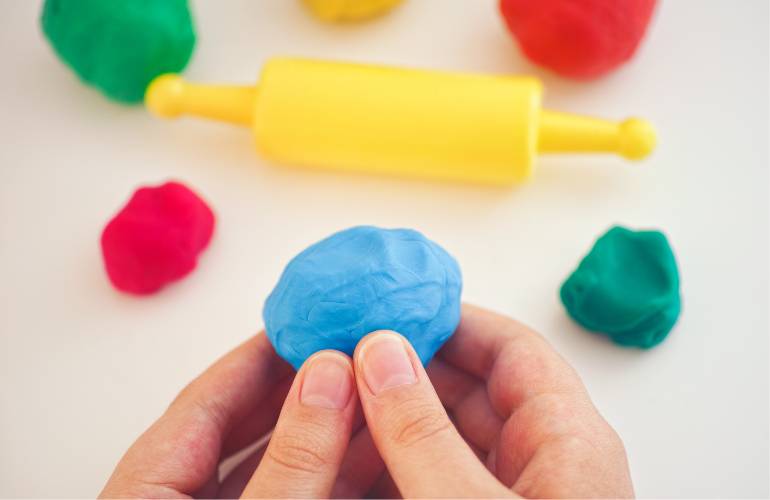 Como amolecer massinha