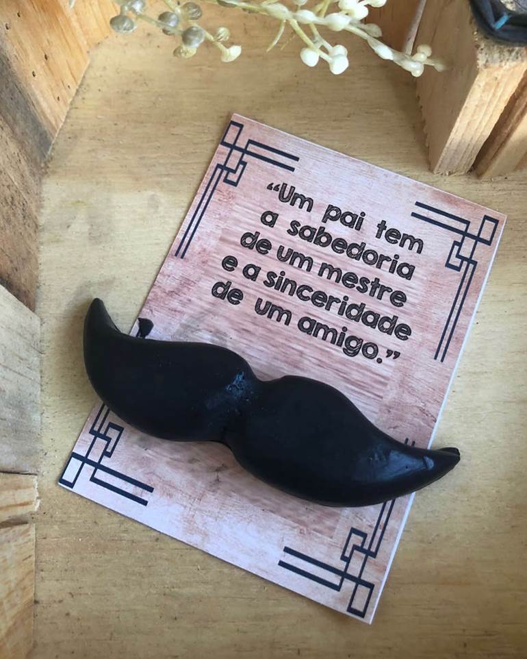 Lembrancinha de dia dos pais com bigode