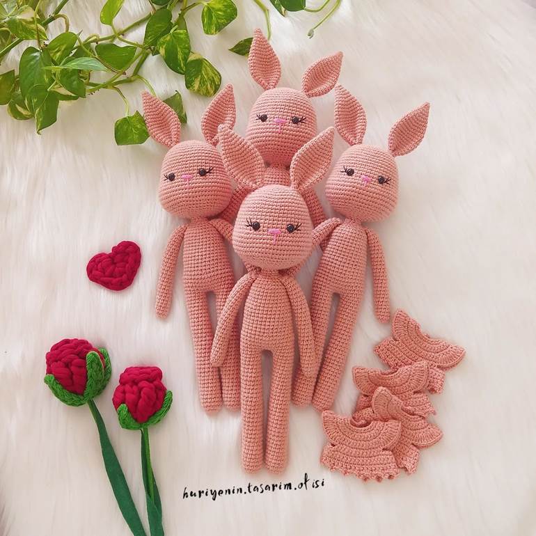 Amigurumi de coelho rosa
