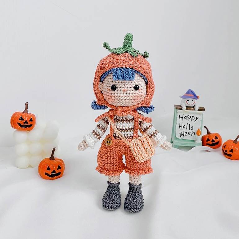 Amigurumi de boneca de abobora