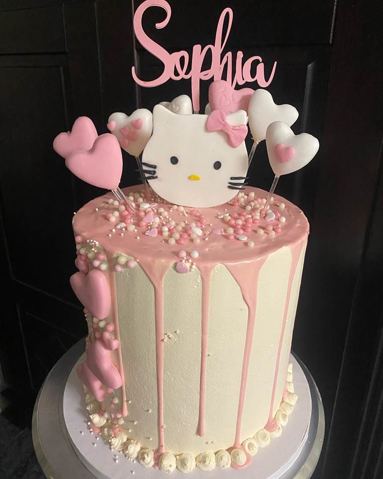 Bolo da Hello Kitty rosa pastel