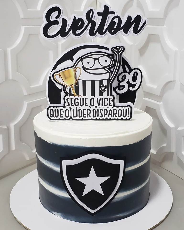 Bolo bento cake com troféu