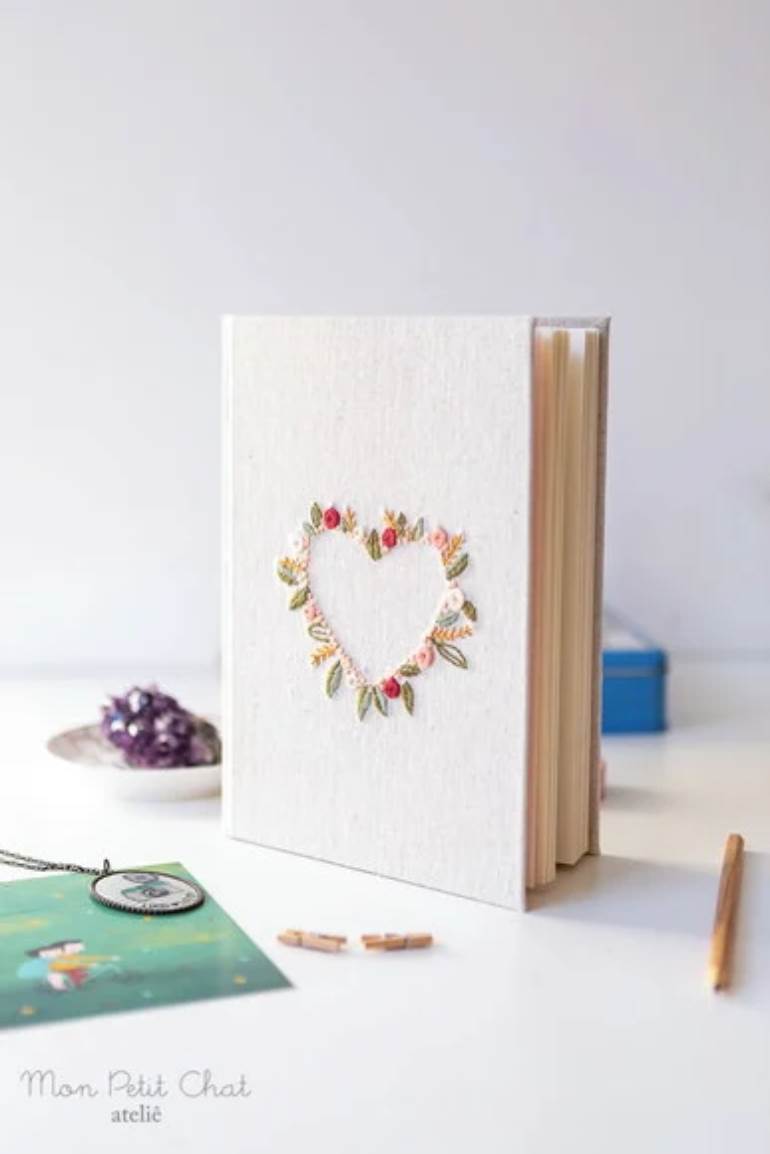 capa de caderno com coração