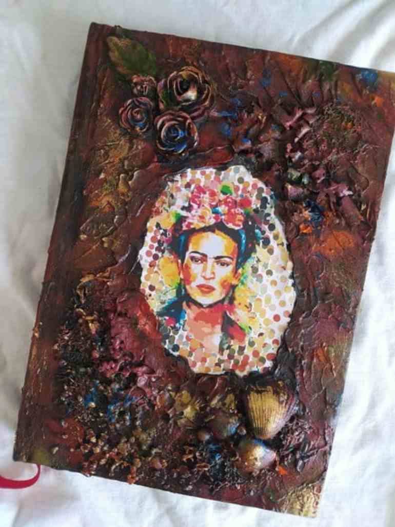 Capa de caderno Frida