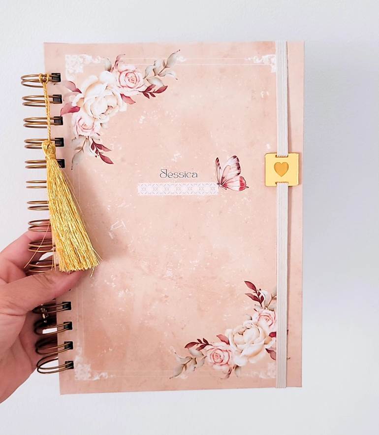 Capa de caderno rosa