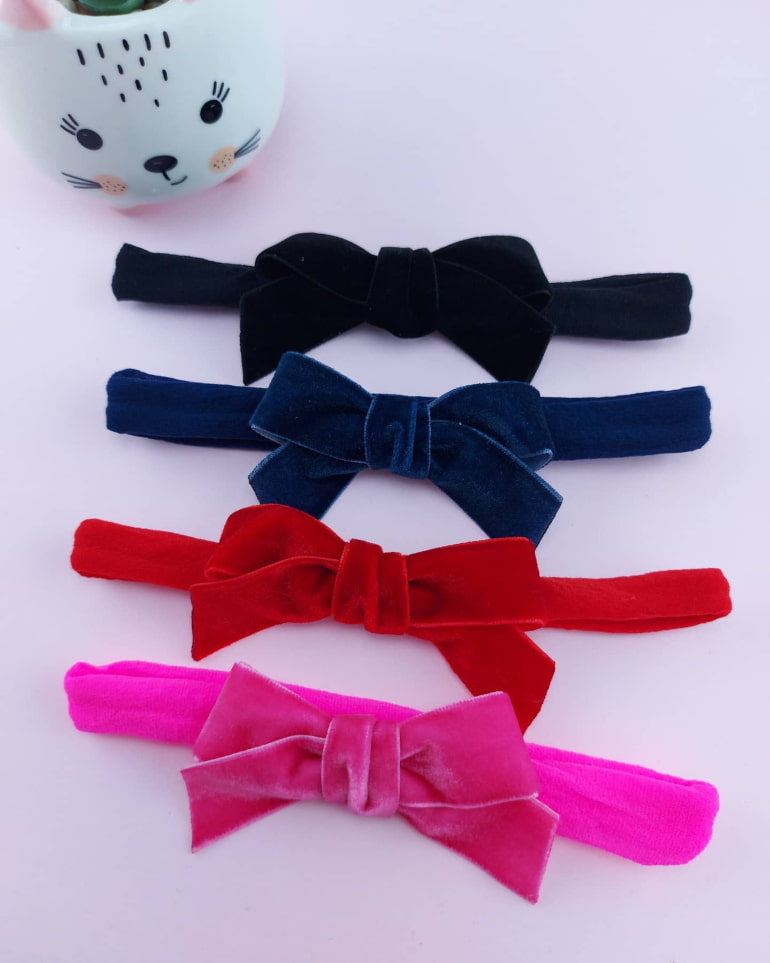 modelos de laços para bebê recém nascido