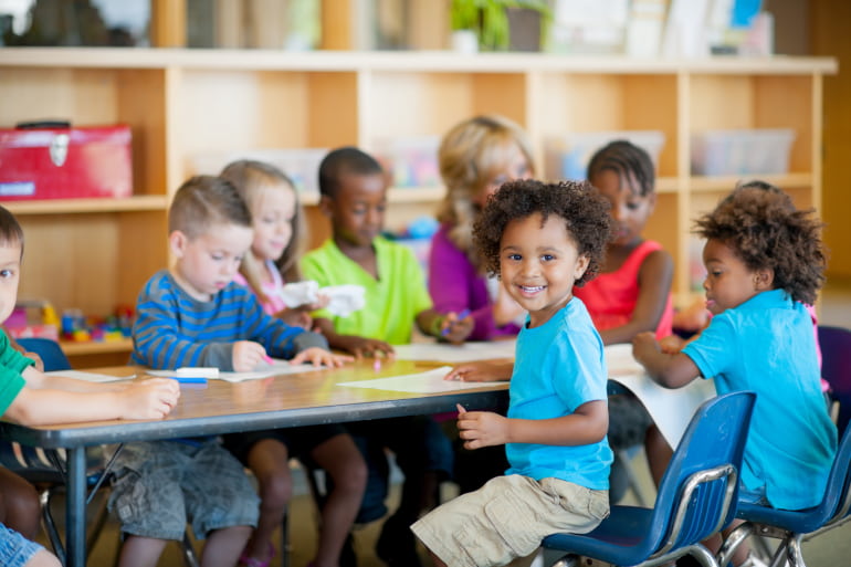 atividade infantil na sala de aula