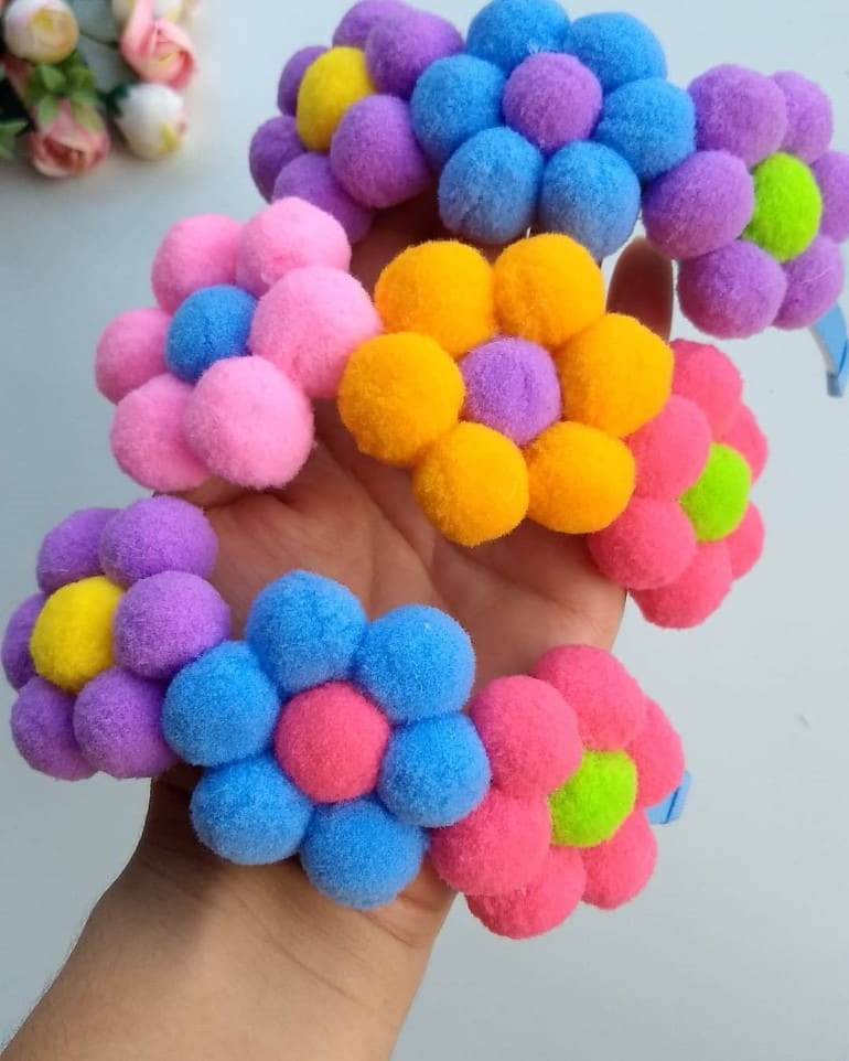 tiara de flor de pompom